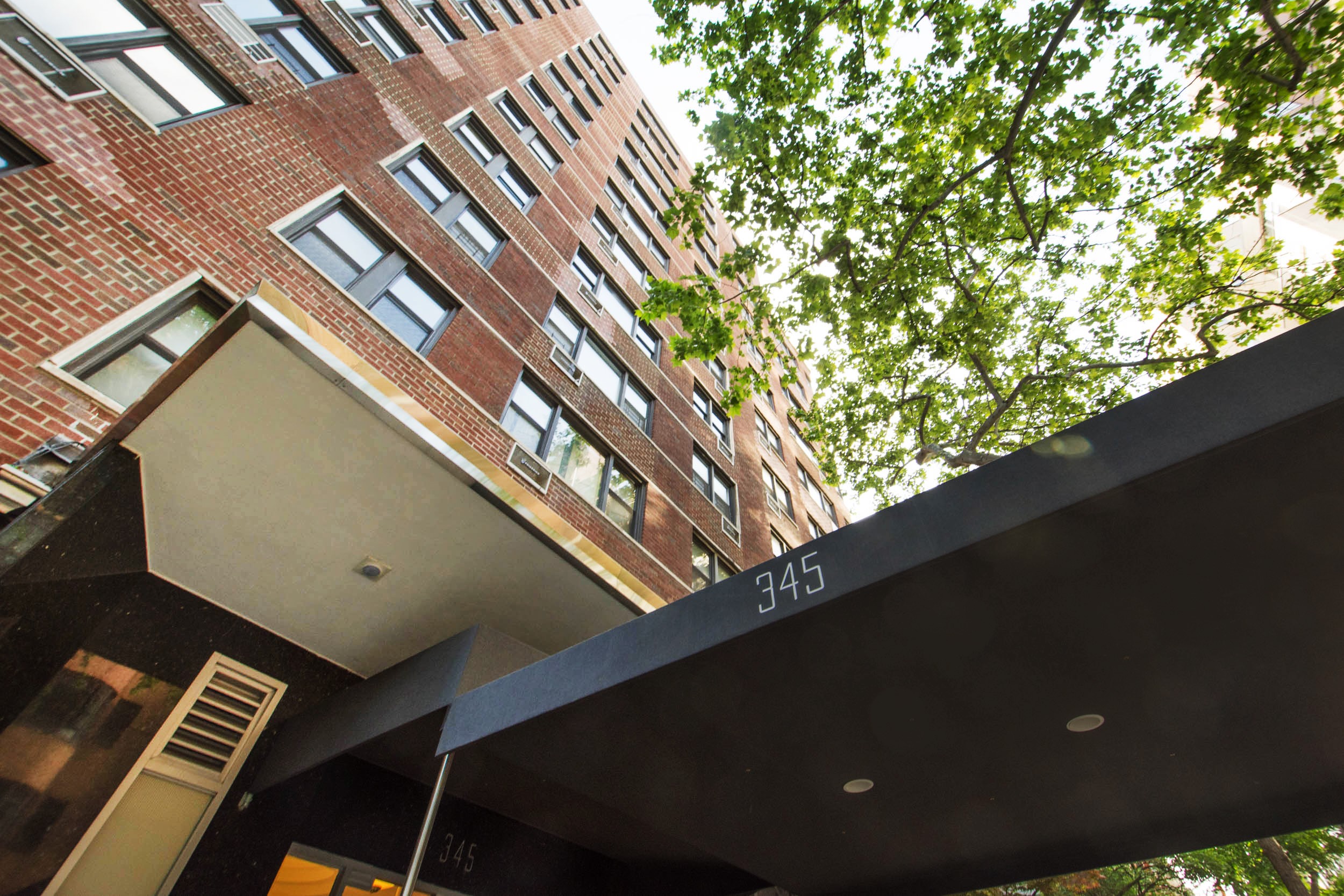 345 East 52nd Street, Unit 3G Manhattan, NY 10022 - Photo 6 of 8