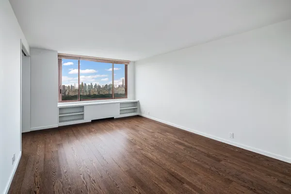 $10,000 | 101 West 79th Street, Unit 29B | Upper West Side