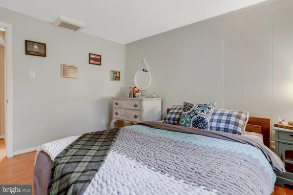 $4,175 | 8805 Menard Court, Alexandria, VA 22309