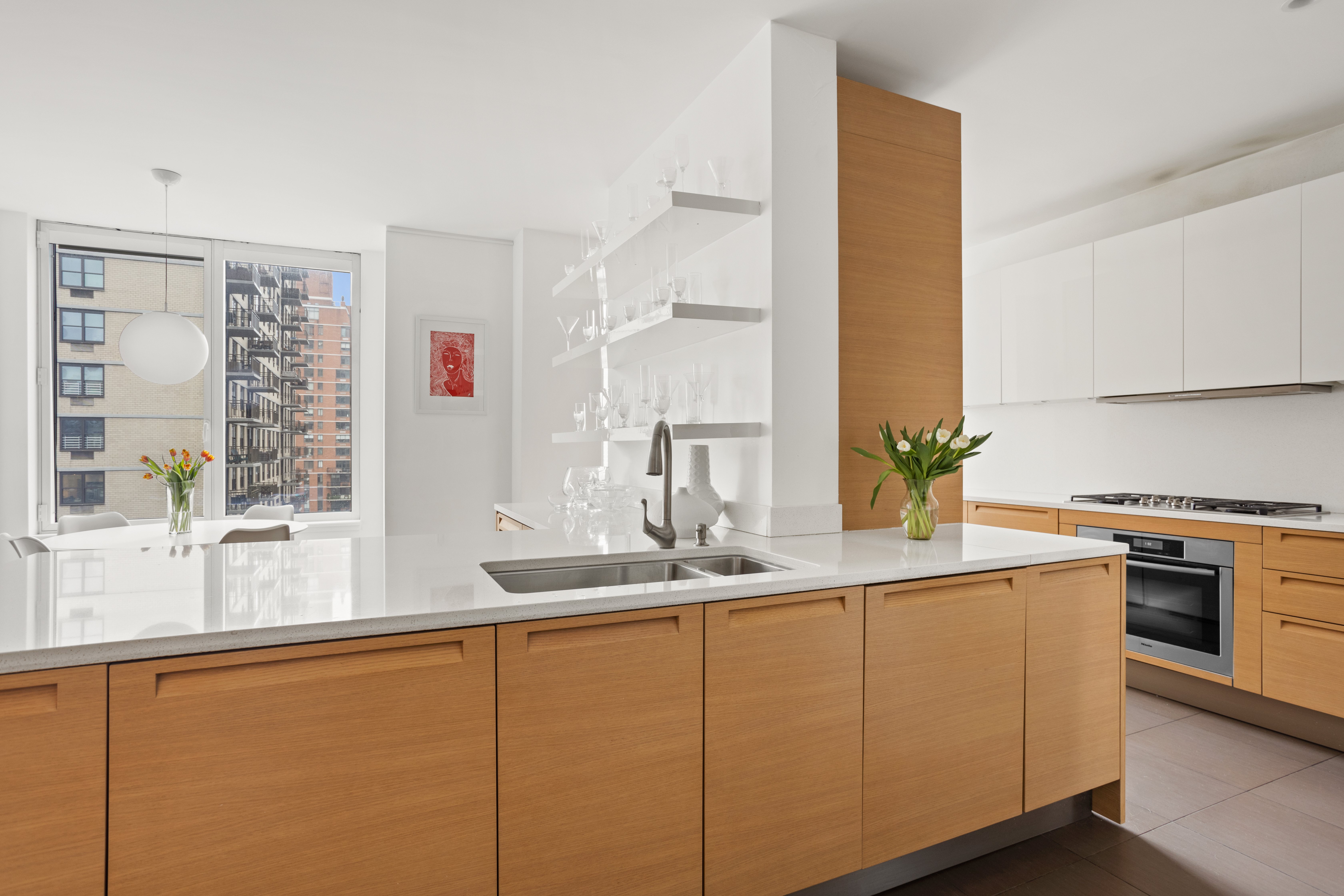 255 East 74th Street, Unit 12A Manhattan, NY 10021 - Photo 5 of 28