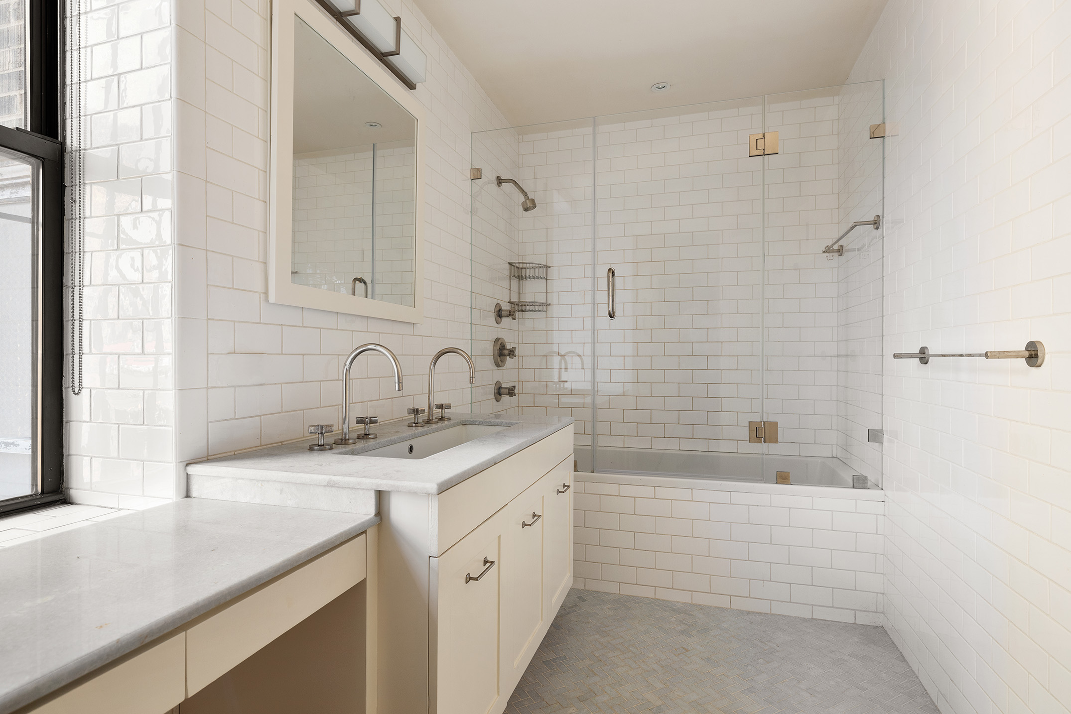 18 West 70th Street, Unit 7C Manhattan, NY 10023 - Photo 7 of 17