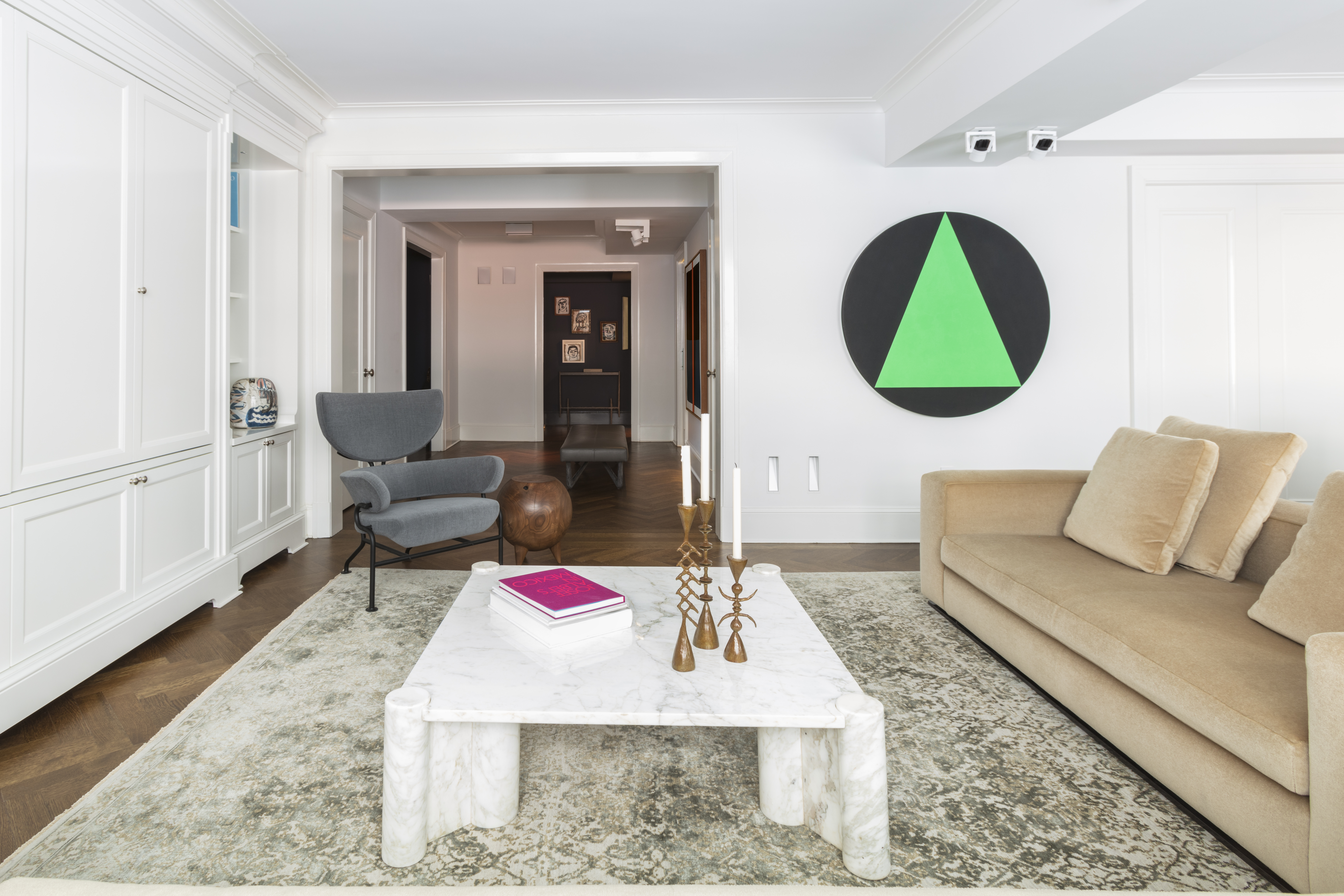 530 Park Avenue, Unit 2F Manhattan, NY 10065 - Photo 3 of 19 a living room with furniture