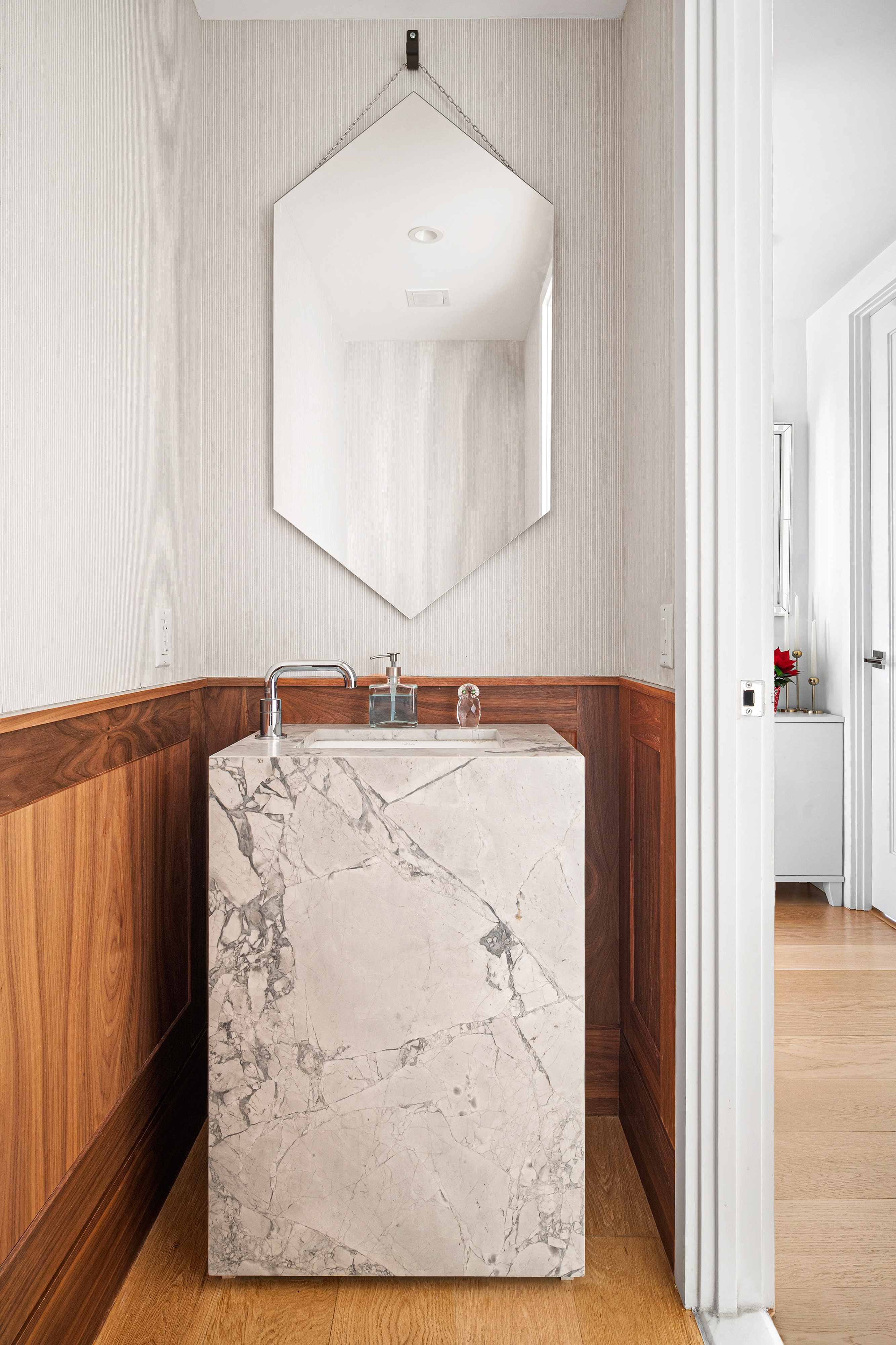 368 3rd Avenue, Unit 11A Manhattan, NY 10016 - Photo 4 of 17 a bathroom with a mirror and a shower curtain