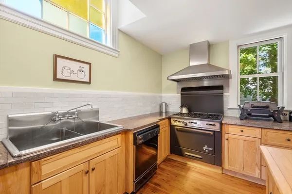 $3,100,000 | 535 Washington Street, Duxbury, MA 02332