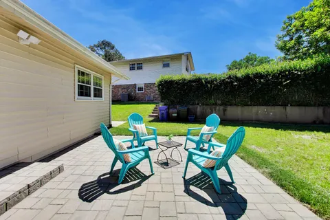 $1,095,000 | 11832 Enid Drive, Potomac, MD 20854