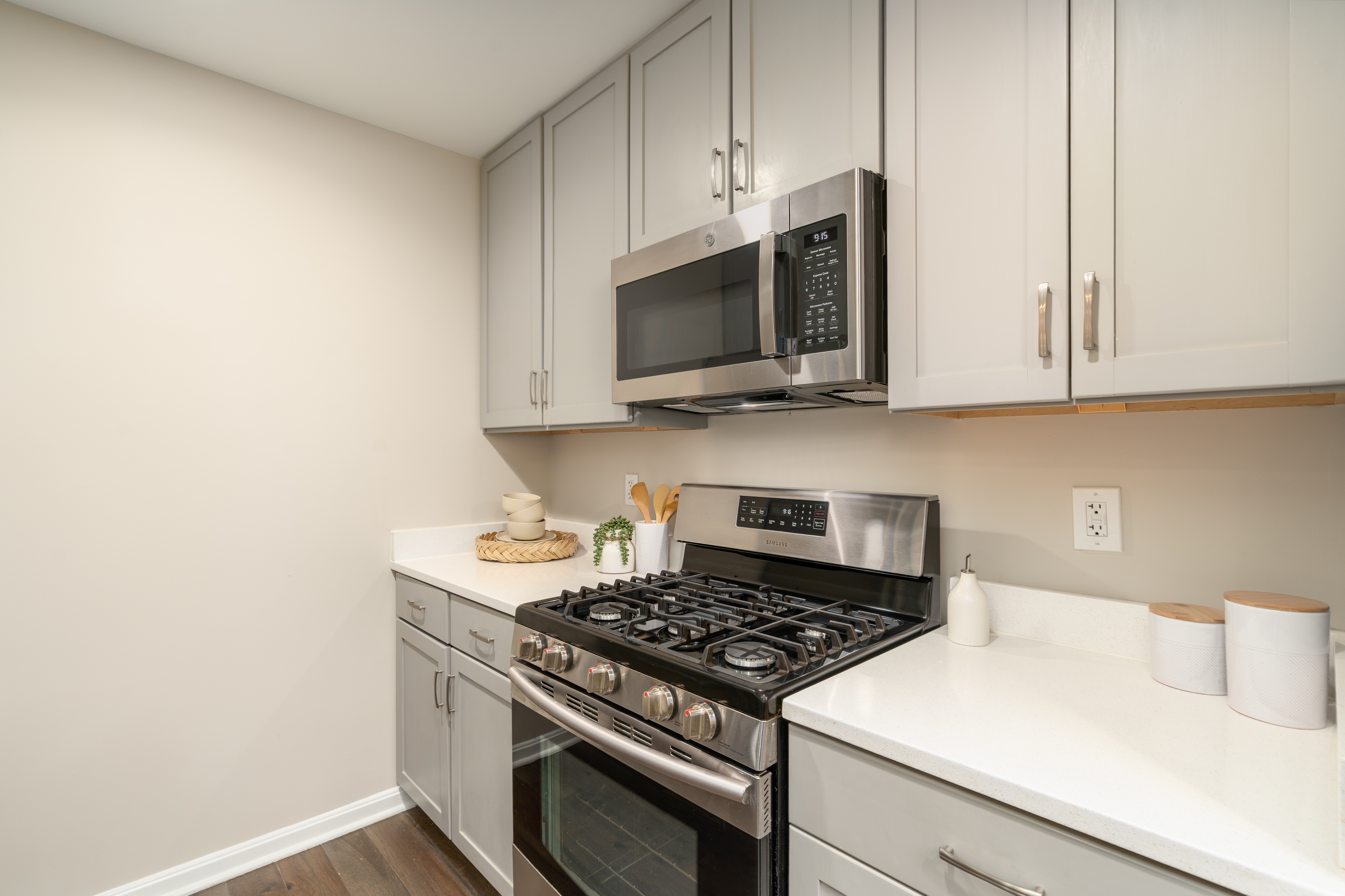 2001 12th Street Northwest, Unit 213 Washington, DC 20009 - Photo 14 of 39