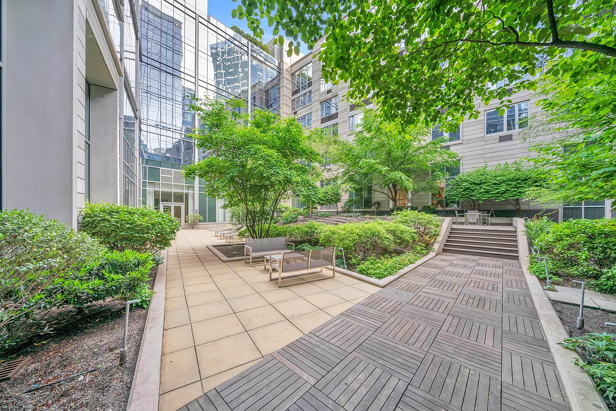 50 Riverside Boulevard, Unit 12L Manhattan, NY 10069 - Photo 16 of 29