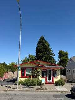 $899,000 | 720 East Washington Street, Petaluma, CA 94952