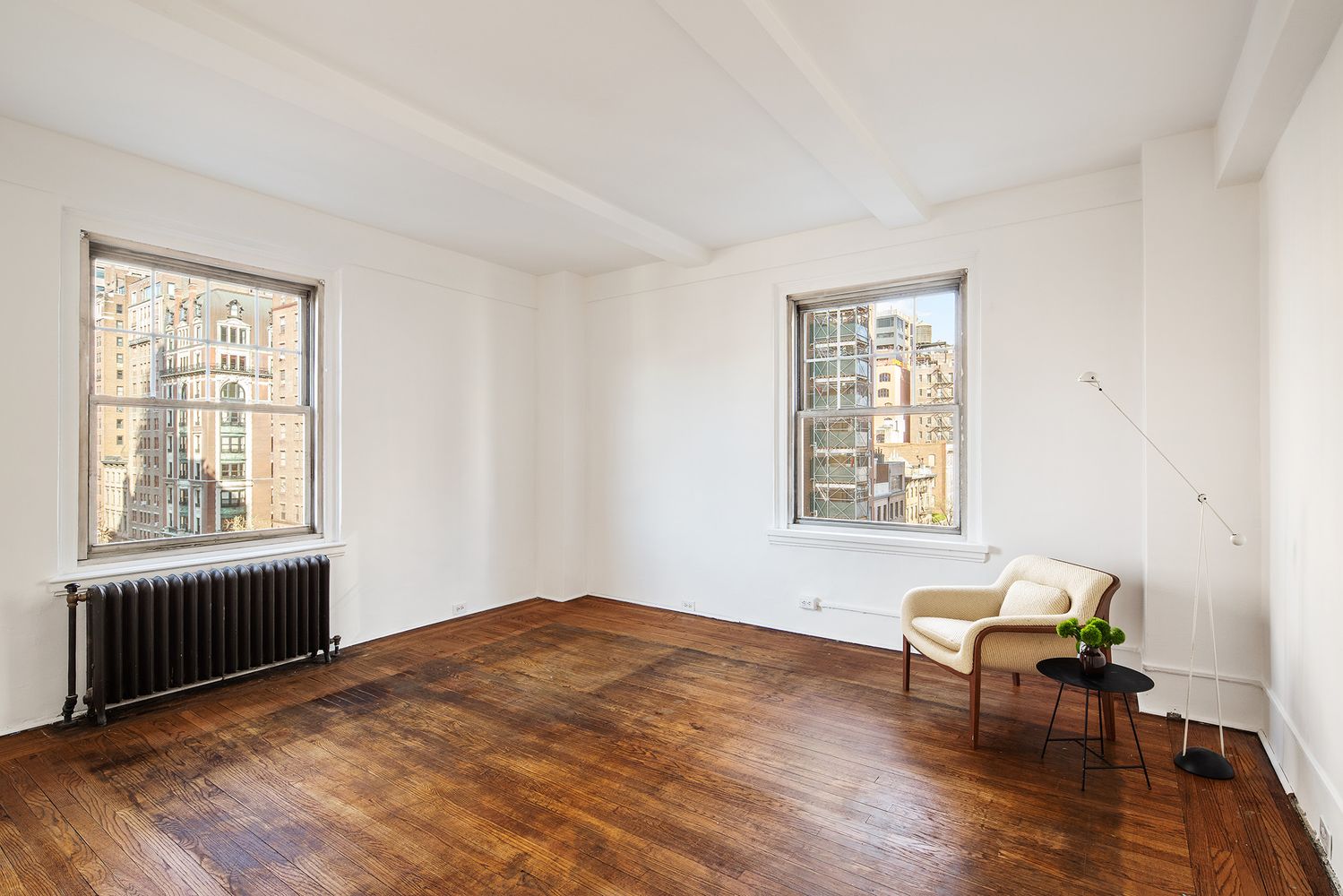 $1,525,000 | 30 5th Avenue, Unit 8G | Greenwich Village