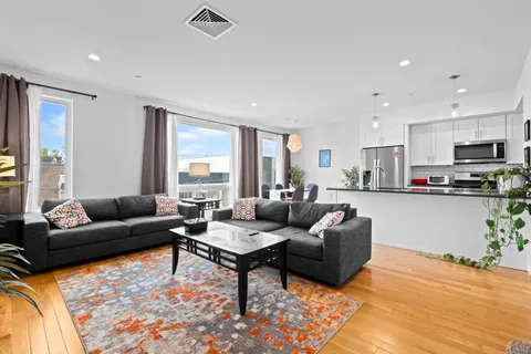 $425,000 | 2012-18 Frankford Avenue, Unit 4B, Philadelphia, PA 19125