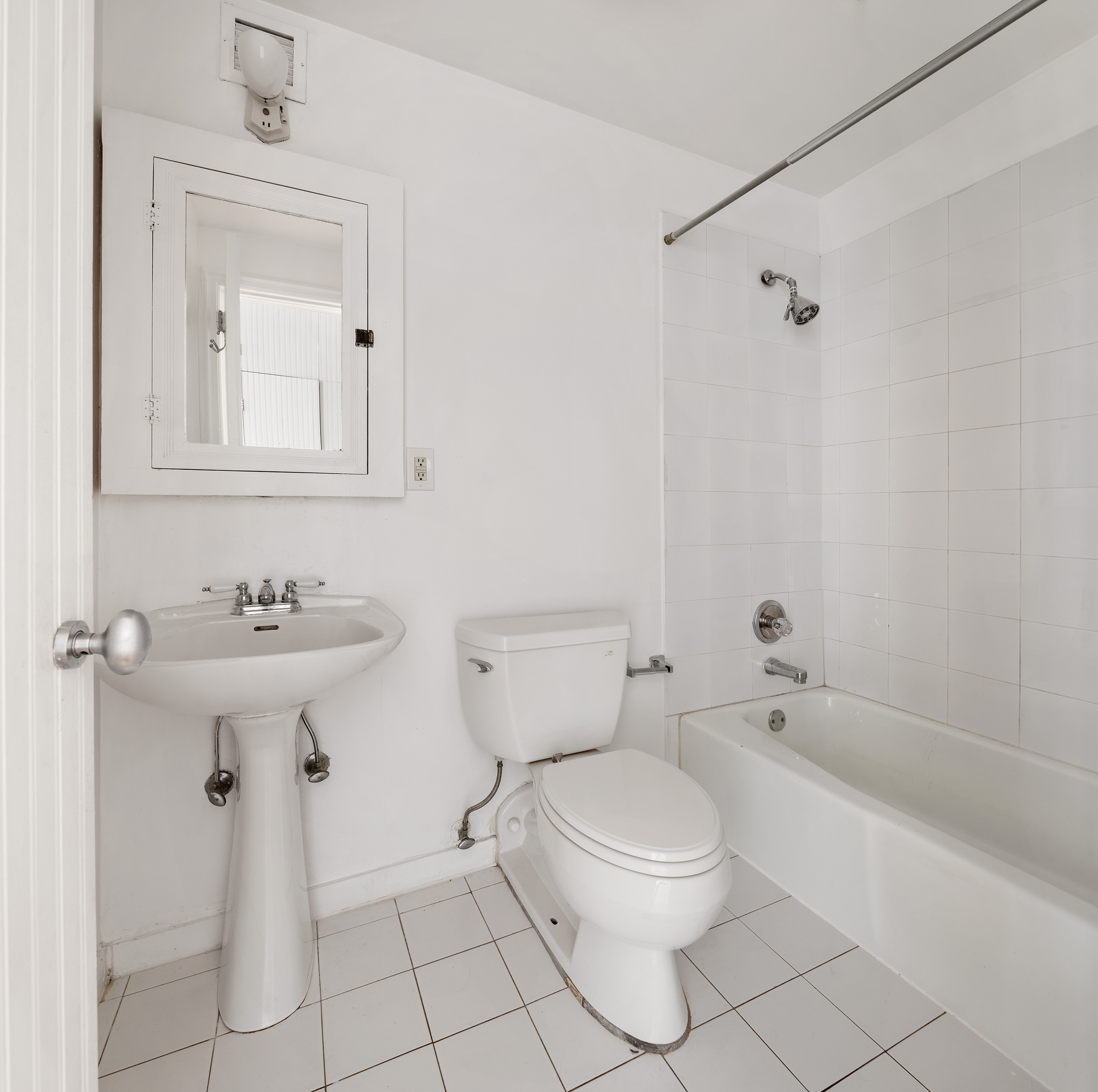 99 Reade Street, Unit 4E Manhattan, NY 10013 - Photo 8 of 9