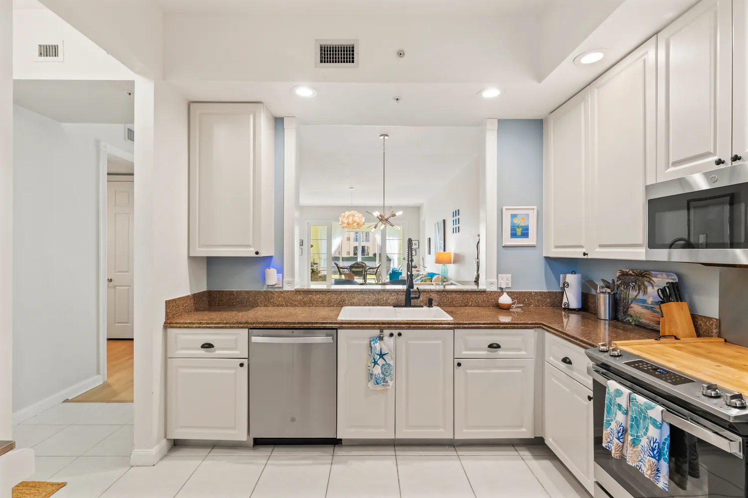 $380,000 | 6 Harbour Isle Drive East, Unit 103, Fort Pierce, FL 34949