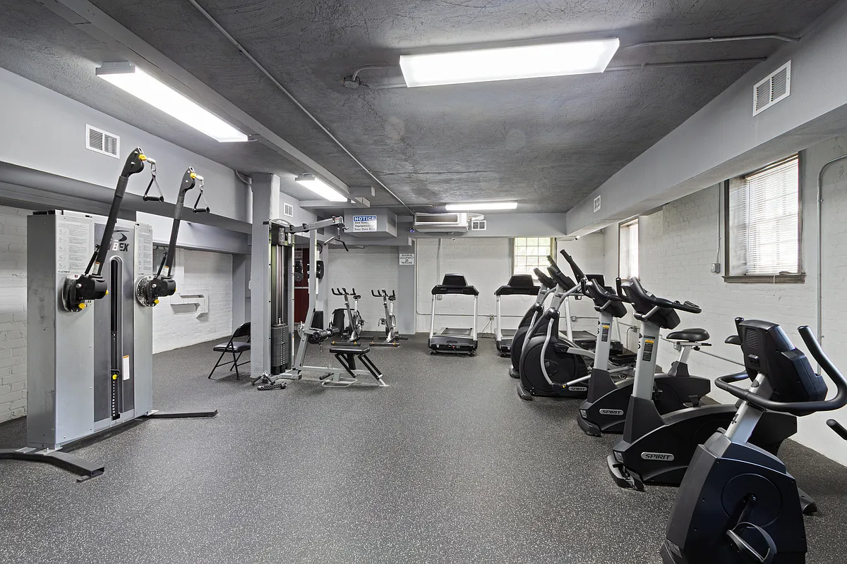 48-10 43rd Street, Unit 5J Queens, NY 11377 - Photo 6 of 8
