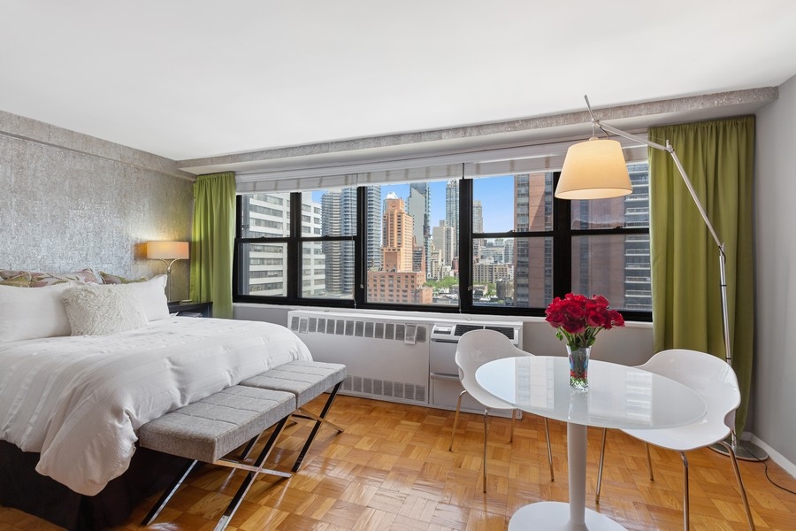 235 East 57th Street, Unit 17A Manhattan, NY 10022 - Photo 1 of 9 Gallery Image 1