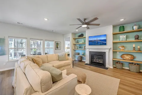 $425,000 | 1390 Locals Street, Summerville, SC 29485