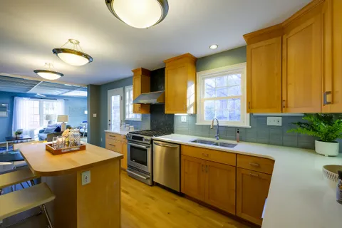 $675,000 | 115 Lakeside Drive, Greenbelt, MD 20770