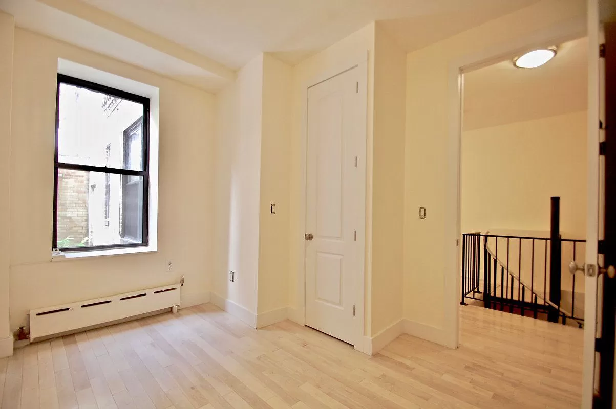 92 Pinehurst Avenue, Unit 1F Manhattan, NY 10033 - Photo 7 of 18