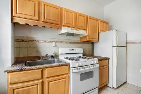 $2,950 | 540 Clinton Avenue, Unit 4 | Clinton Hill
