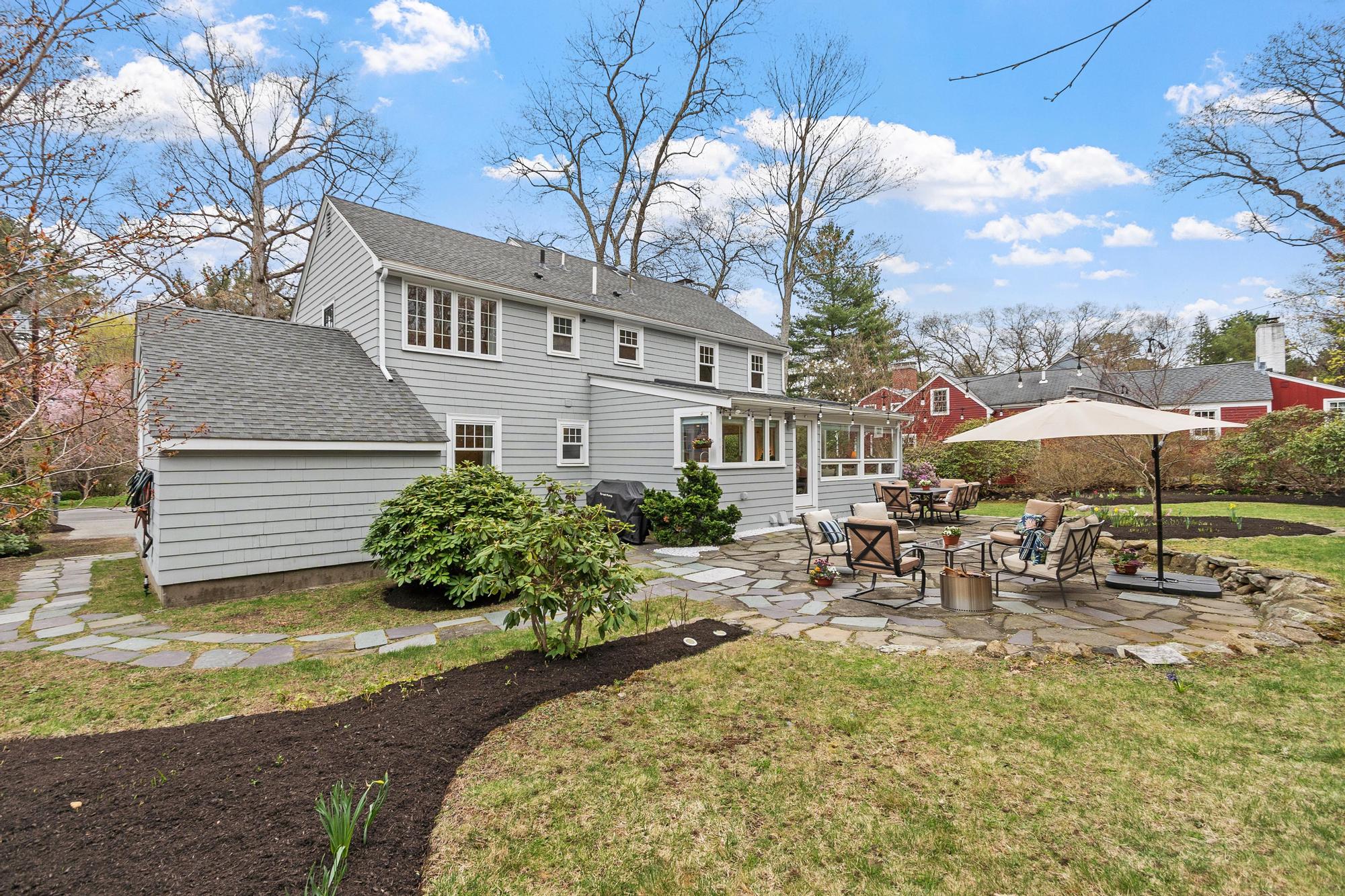 31 Woodland Road Lexington, MA 02420 - Photo 36 of 44