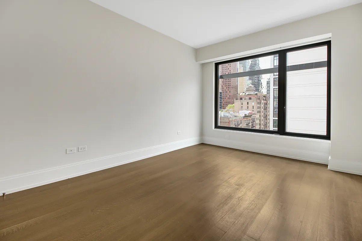 301 East 50th Street, Unit 7B Manhattan, NY 10022 - Photo 5 of 11