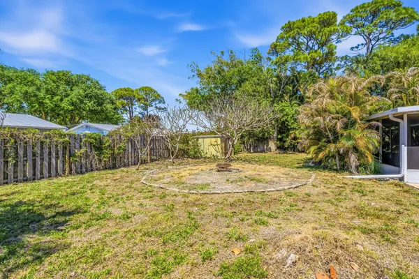 $460,000 | 1202 Southeast Madison Avenue, Stuart, FL 34996