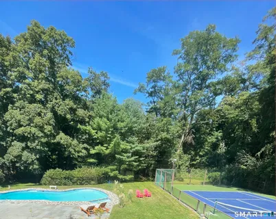 $2,095,000 | 2177 Cross Highway, Fairfield, CT 06824