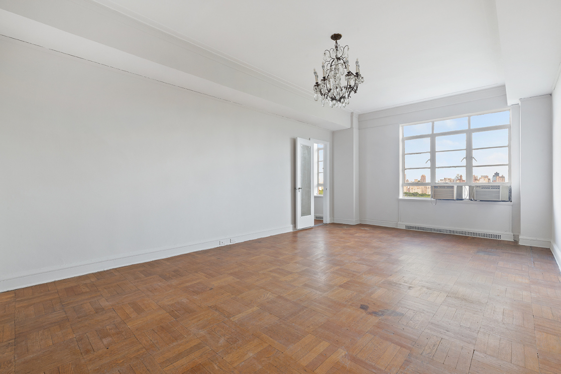 115 Central Park West, Unit 15D Manhattan, NY 10023 - Photo 13 of 16