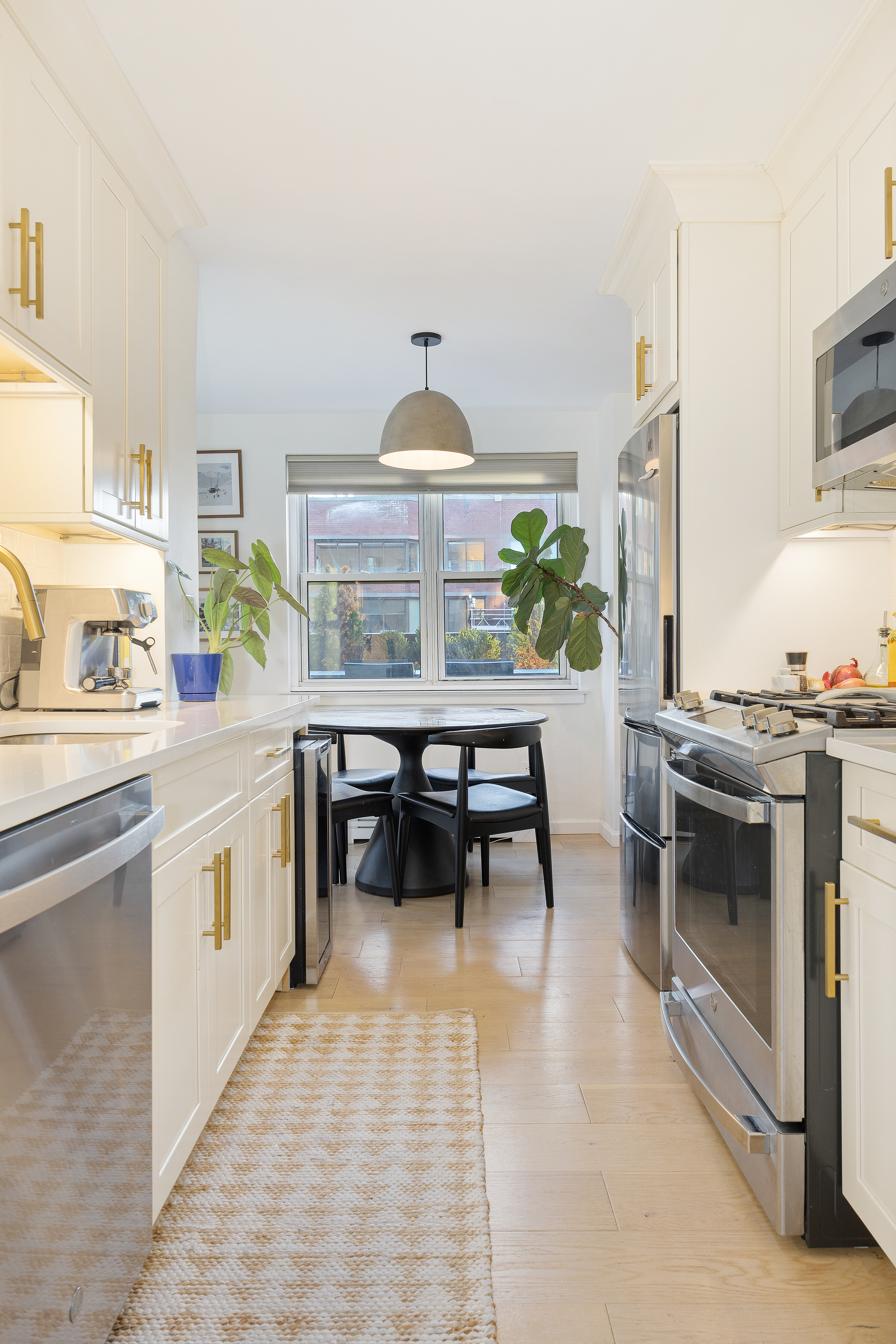 333 East 79th Street, Unit 18N Manhattan, NY 10075 - Photo 5 of 11 Gallery Image 5