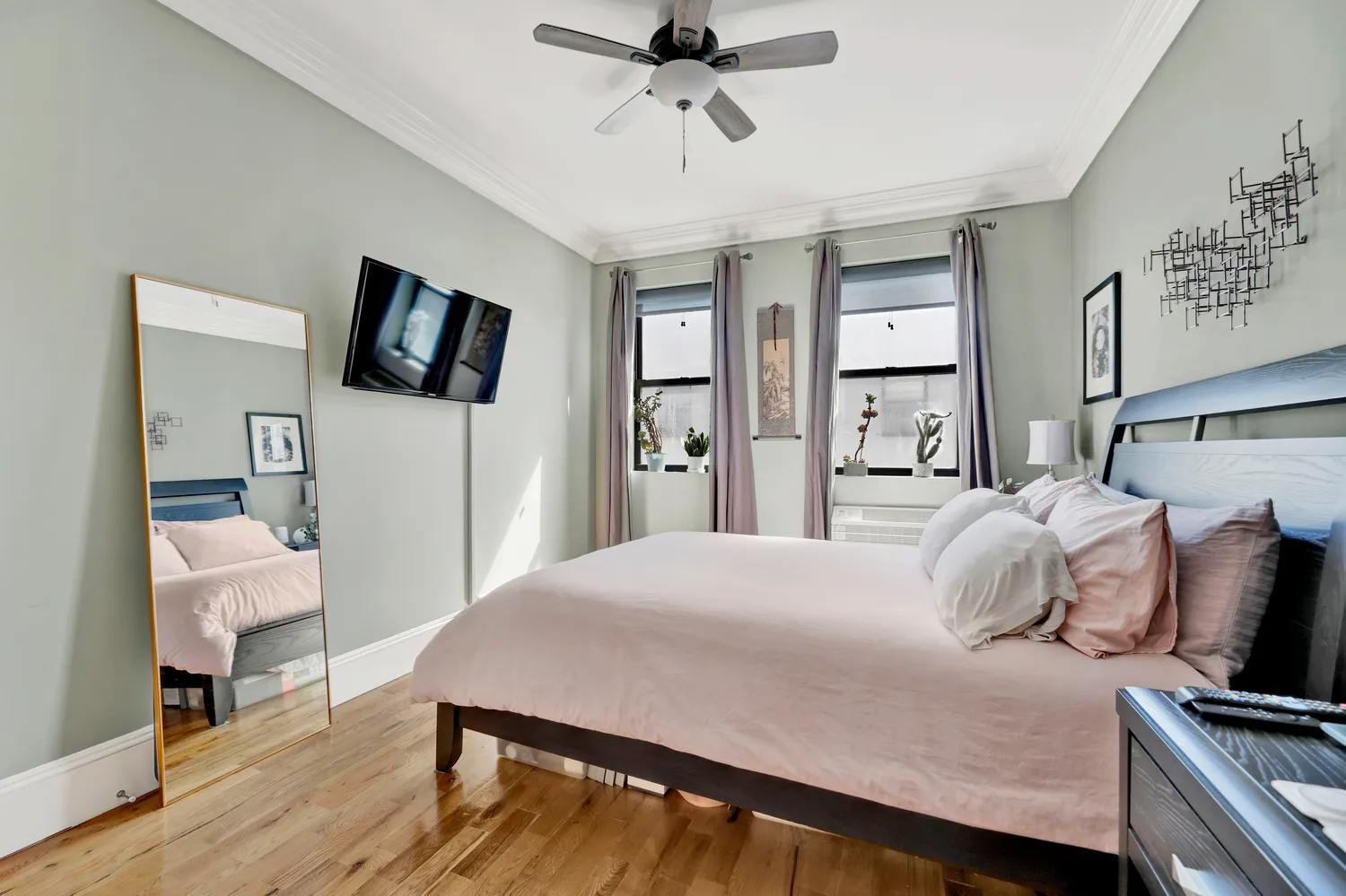 $4,500 | 36 Russell Street, Unit 22 | Greenpoint