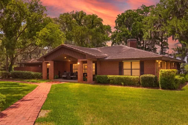 $2,399,000 | 4910 East Lake Drive, Winter Springs, FL 32708
