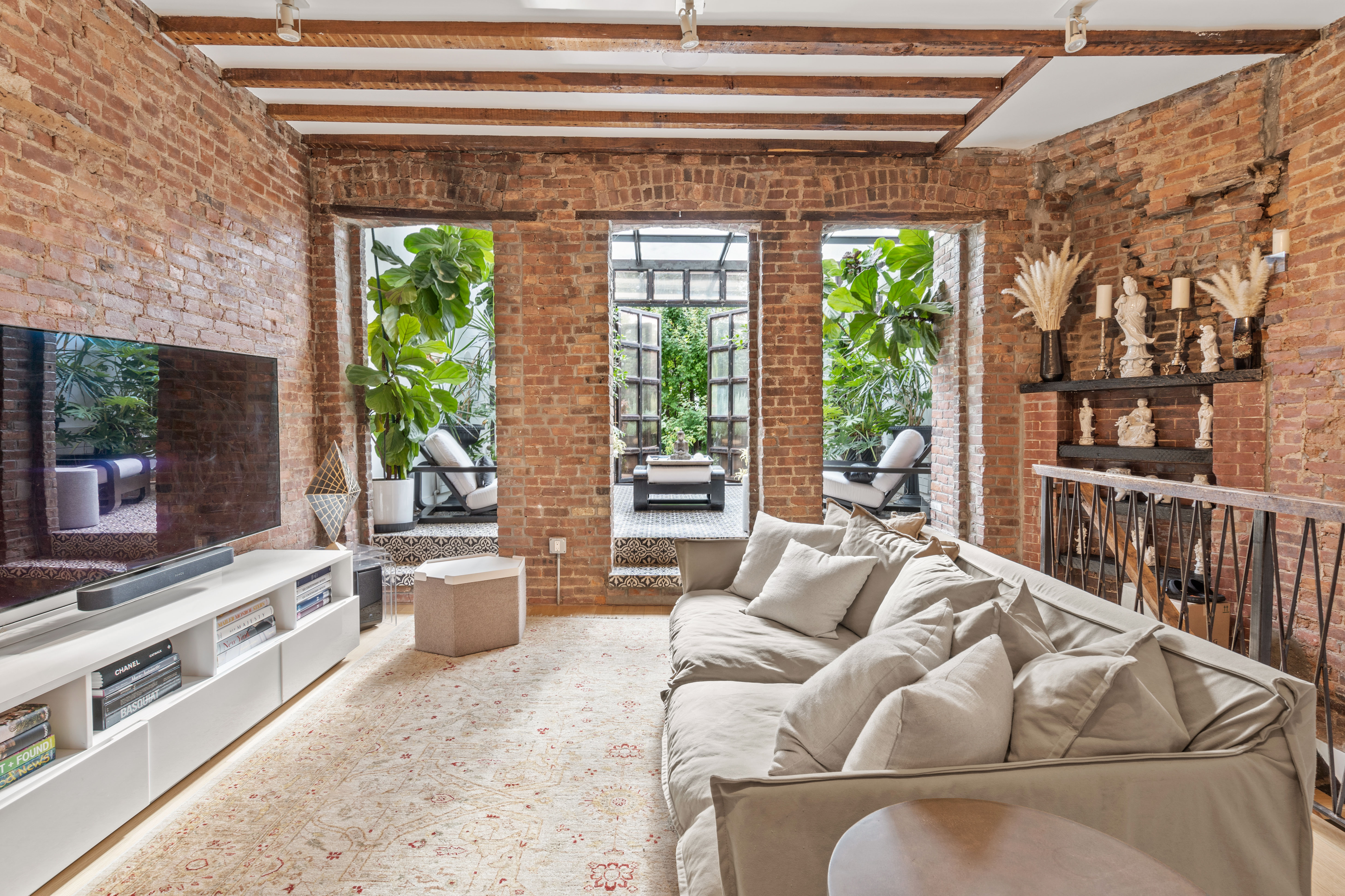 364 Douglass Street Brooklyn, NY 11217 - Photo 5 of 27