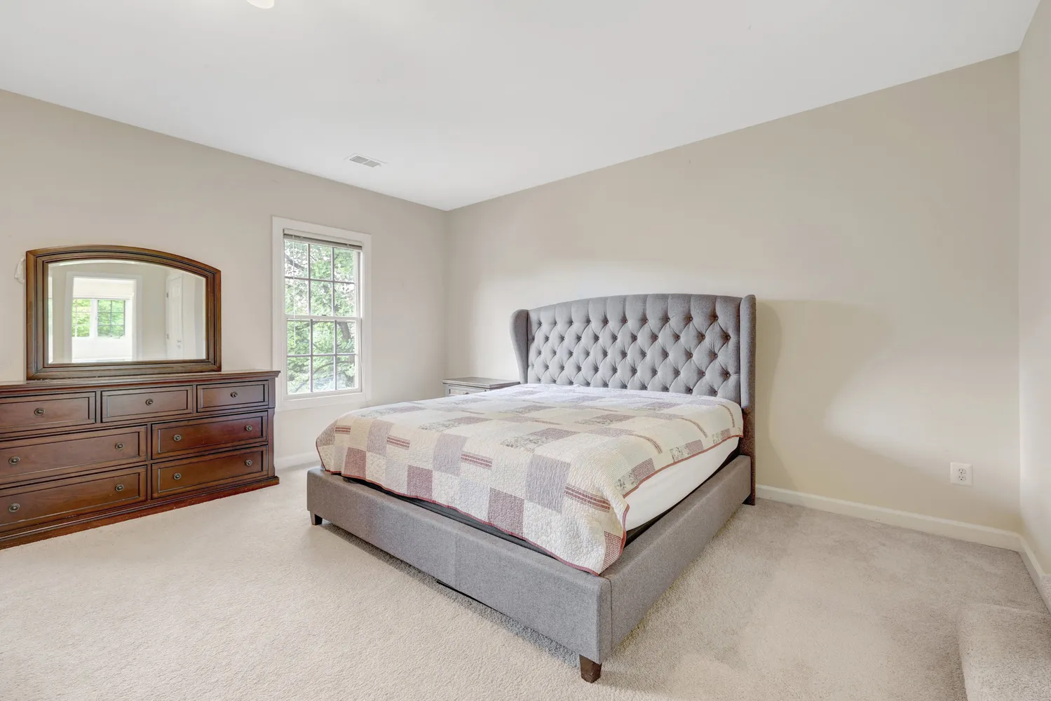 $1,350,000 | 9927 Miles Stone Court, Vienna, VA 22181