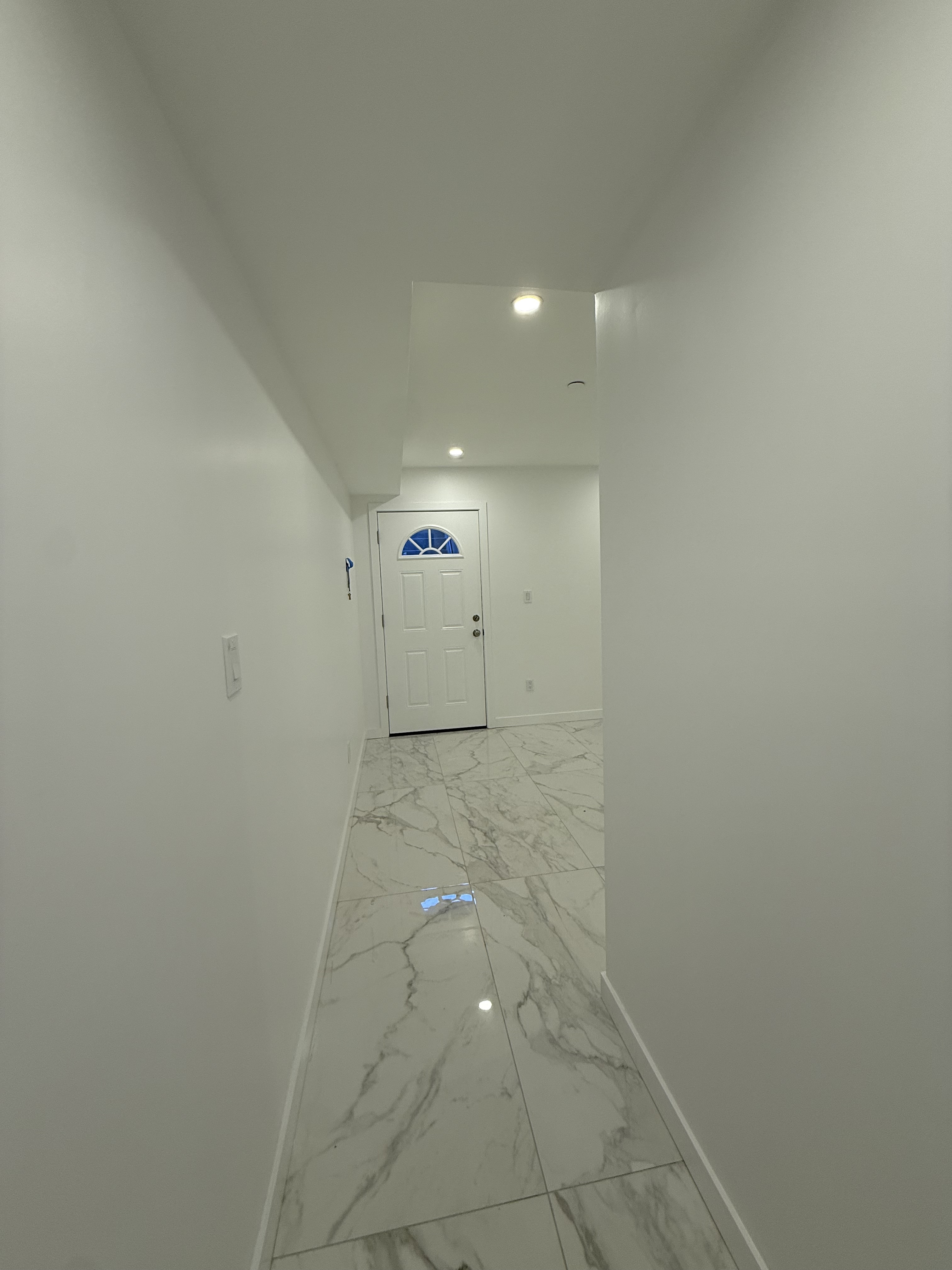 109 President Street, Unit 1 Brooklyn, NY 11231 - Photo 15 of 16 a view of a hallway