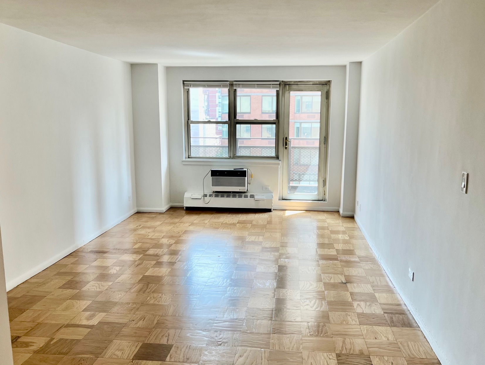 333 East 79th Street, Unit 9Y Manhattan, NY 10075 - Photo 6 of 12