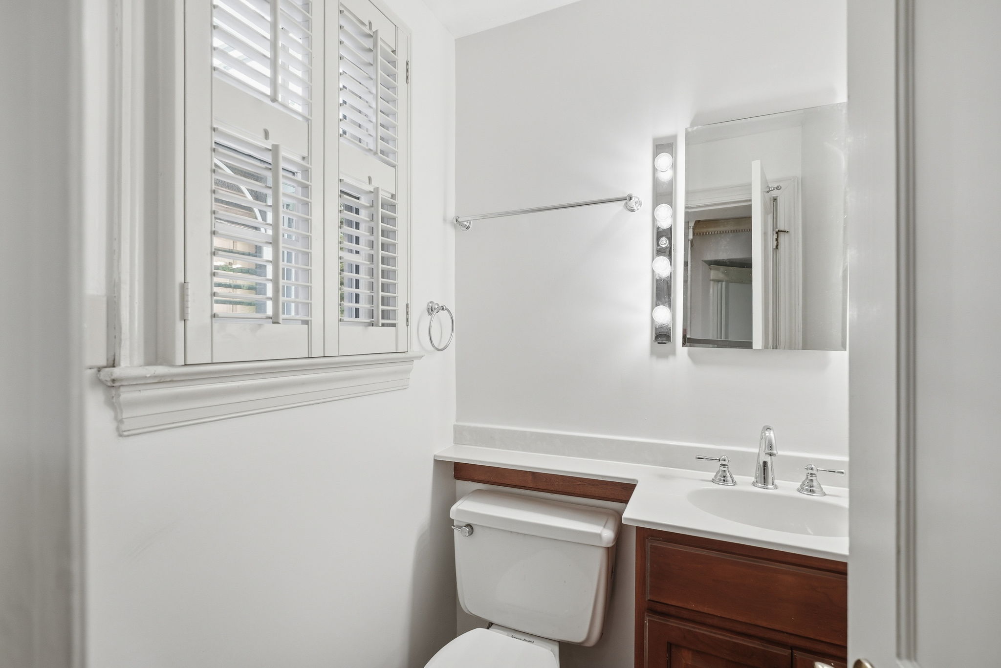 1907 Rookwood Road Silver Spring, MD 20910 - Photo 16 of 39 Gallery Image 16