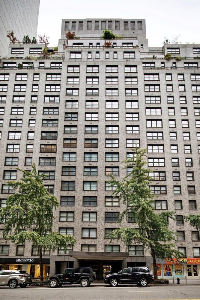 225 East 57th Street, Unit 14E Manhattan, NY 10022 - Photo 13 of 14