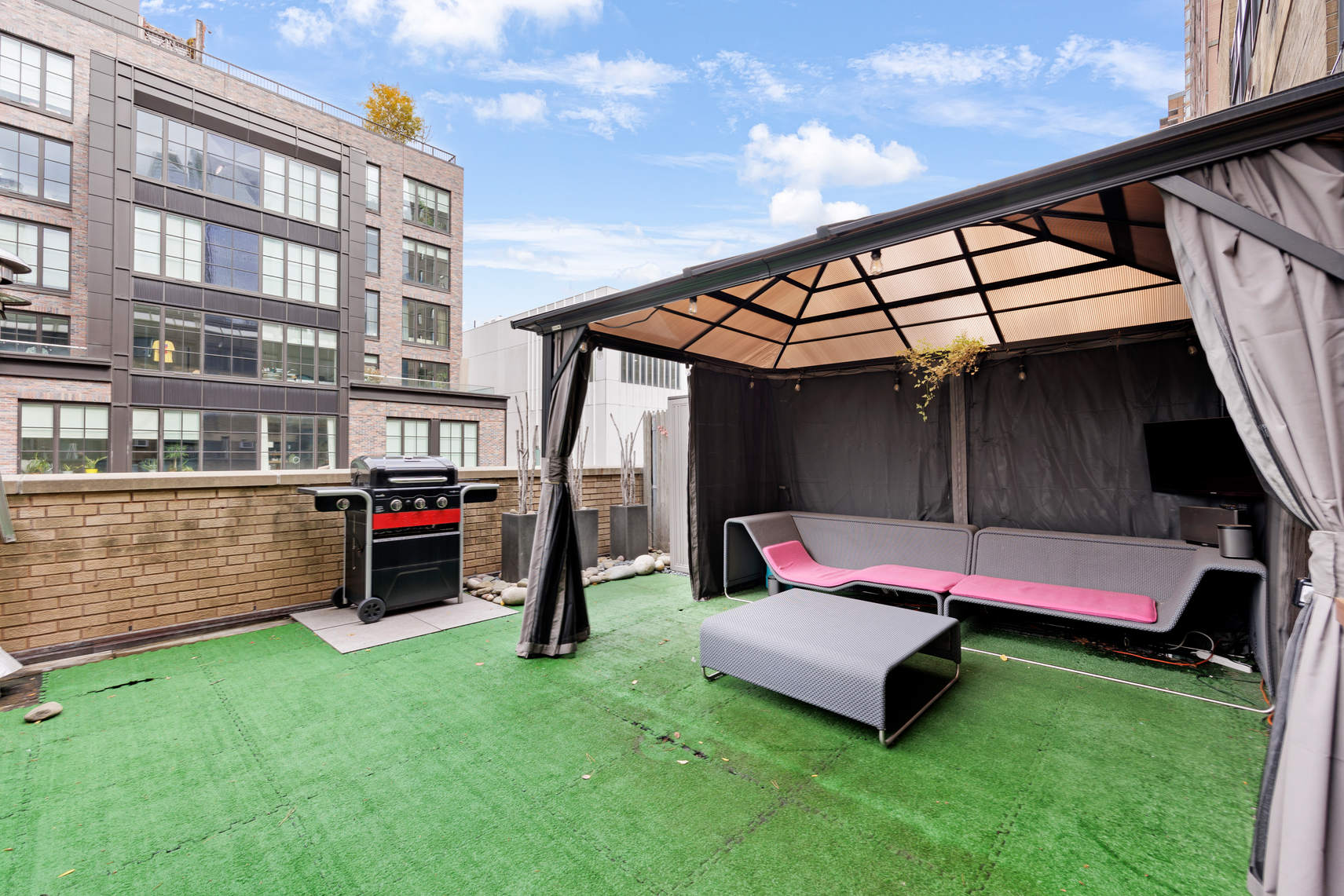 529 West 42nd Street, Unit 7J Manhattan, NY 10036 - Photo 7 of 15