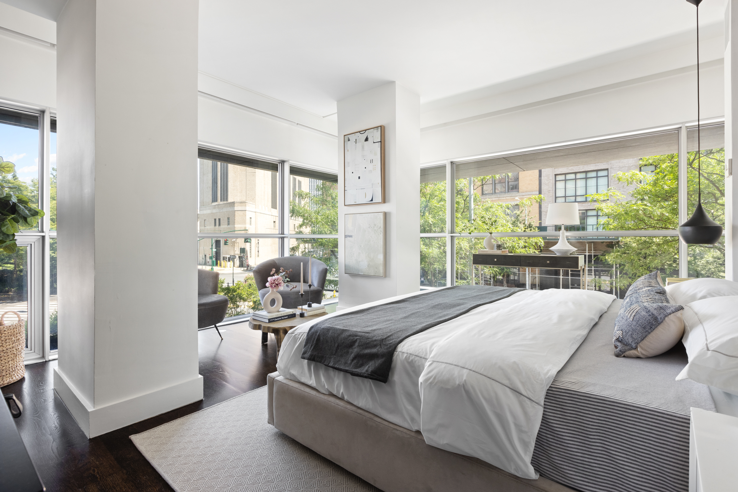 471 Washington Street, Unit 1B Manhattan, NY 10013 - Photo 11 of 17 a bedroom with a bed and a window