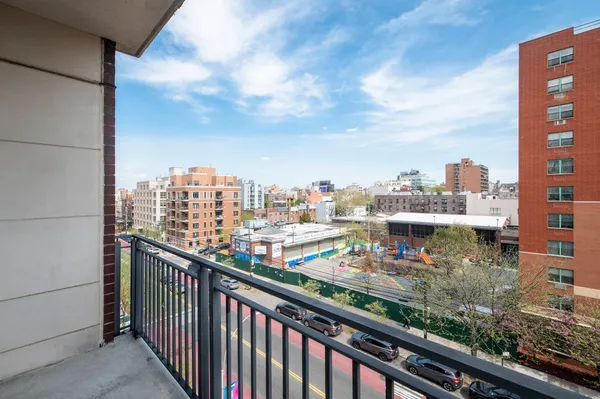 $3,250 | 30-50 21st Street, Unit 6Y | Astoria