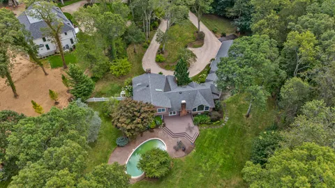 $2,495,000 | 11 Quaker Ridge Drive, Brookville, NY 11545