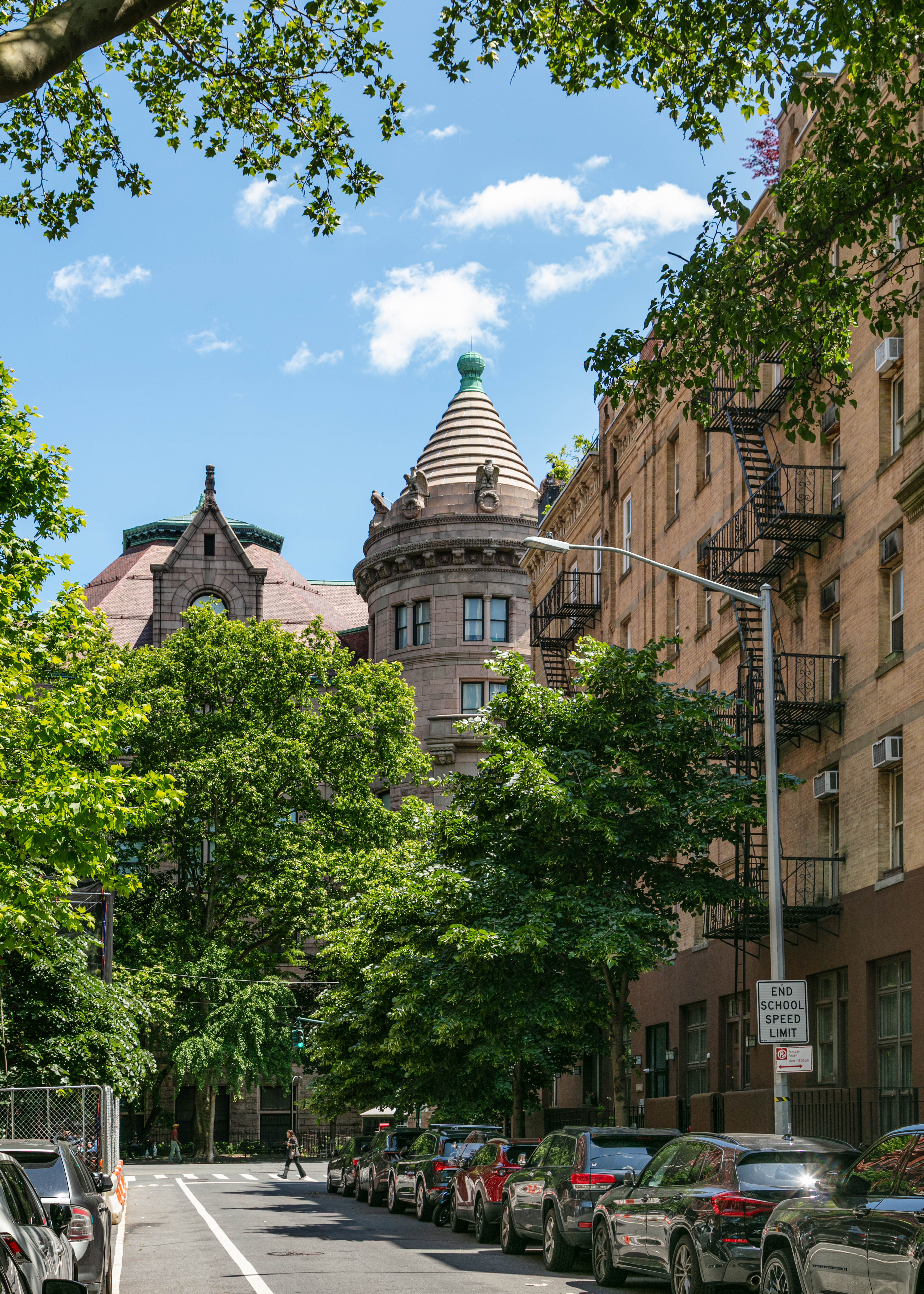 112 West 78th Street, Unit PARLOR Manhattan, NY 10024 - Photo 33 of 37 a view of a building and trees in the background
