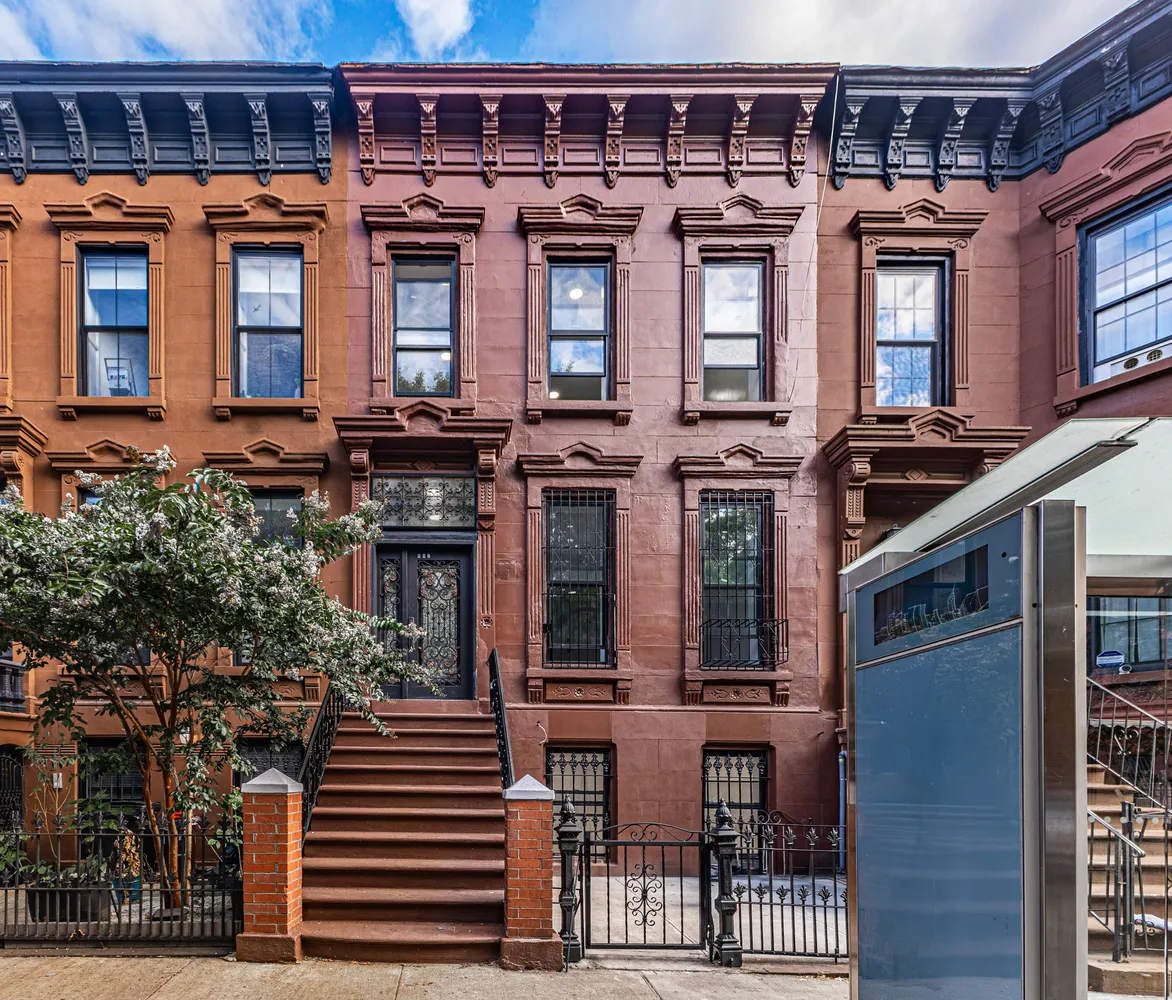 $2,000,000 | 902 Lafayette Avenue | Bedford-Stuyvesant