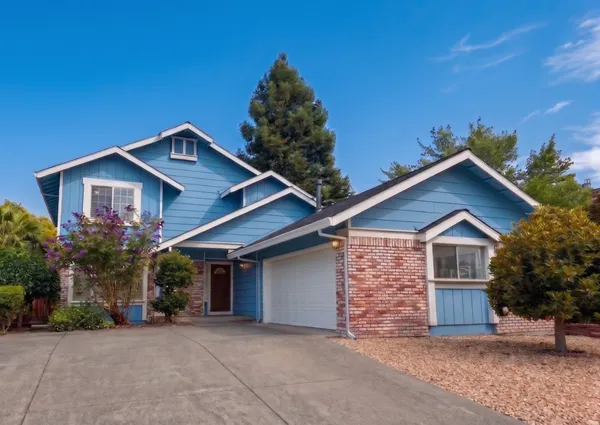 $875,000 | 2126 St Augustine Circle, Petaluma, CA 94954