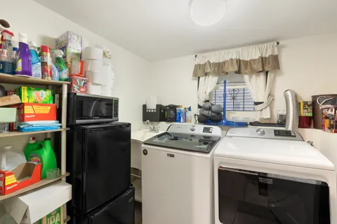 $1,500,000 | 1238 West Wellington Avenue, Chicago, IL 60657