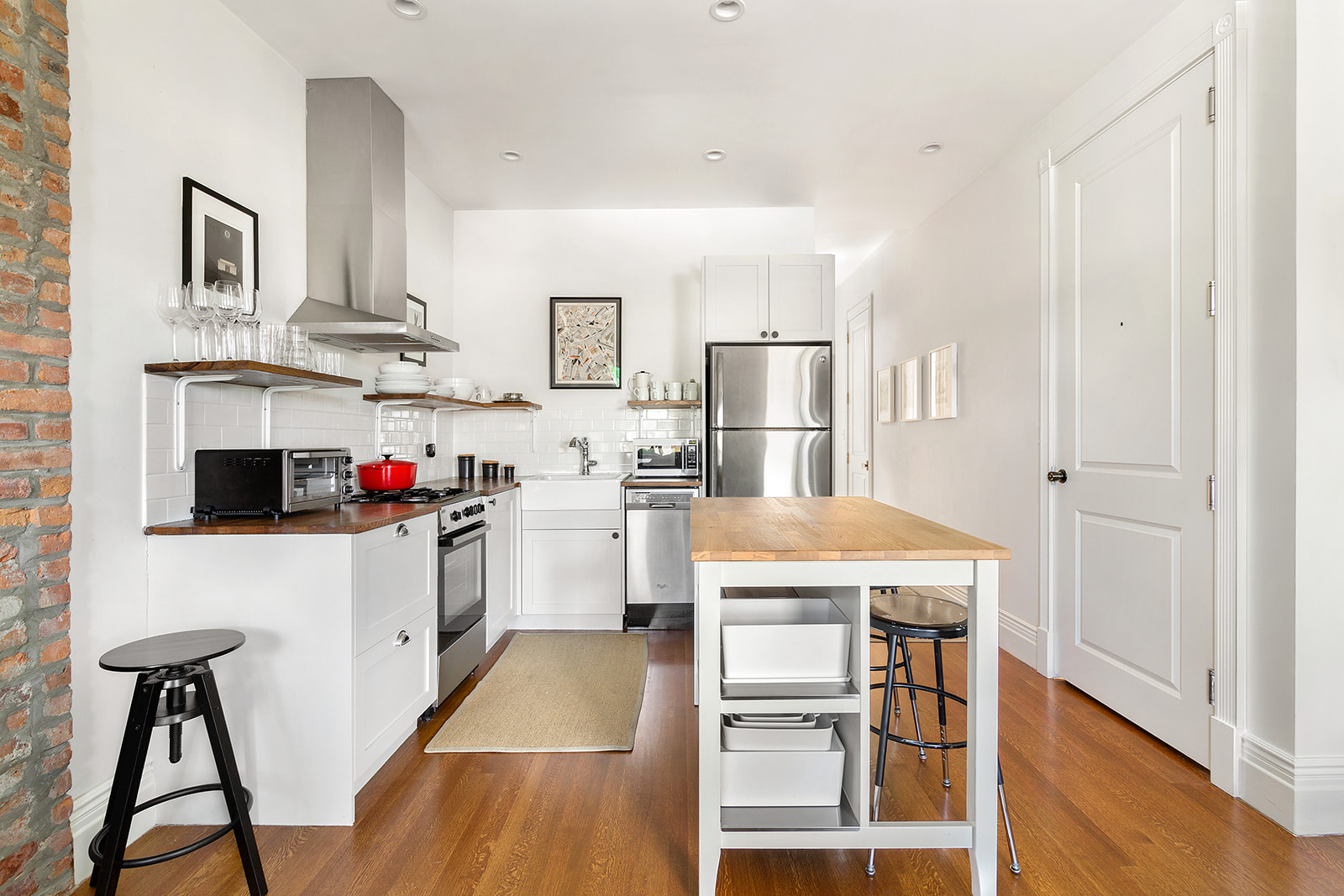 595 Hancock Street, Unit 3 Brooklyn, NY 11233 - Photo 2 of 5