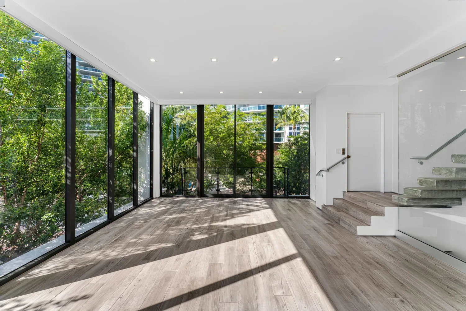 $2,750,000 | 1525 Bay Road, Miami Beach, FL 33139