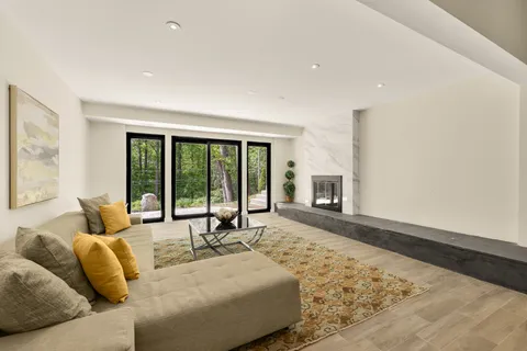 $2,595,000 | 8165 East Beach Drive Northwest, Washington, DC 20012