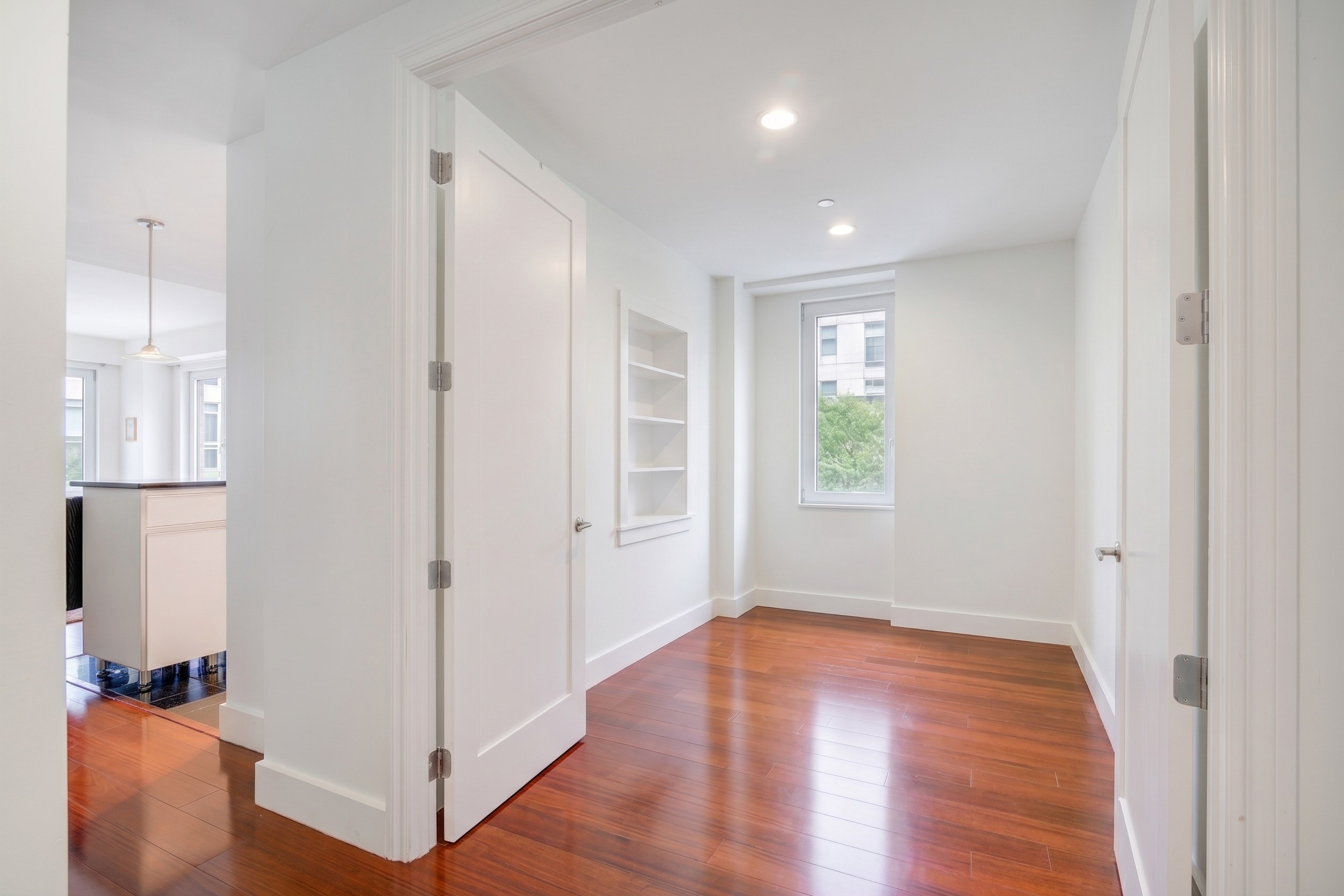 44-27 Purves Street, Unit 8A Queens, NY 11101 - Photo 10 of 20