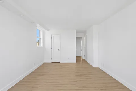$1,300,000 | 444 East 86th Street, Unit 20B | Upper East Side