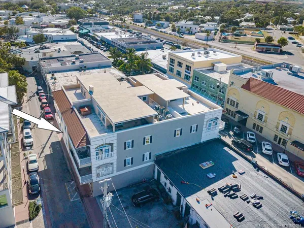 $4,000 | 47 Southwest Osceola Street, Unit UN206, Stuart, FL 34994